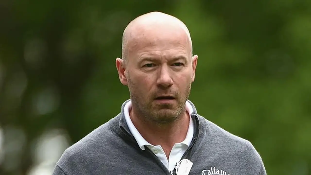 “شيرار” يتأسف على معاناة محمد صلاح أمام مانشستر سيتي